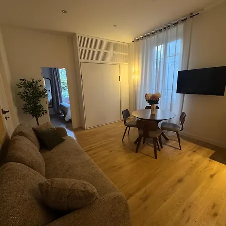 Apartment Croisette Renovated Luxury Cannes