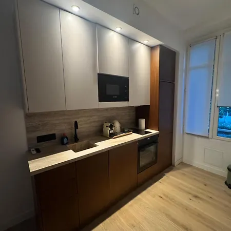 Croisette Renovated Luxury Apartment Cannes